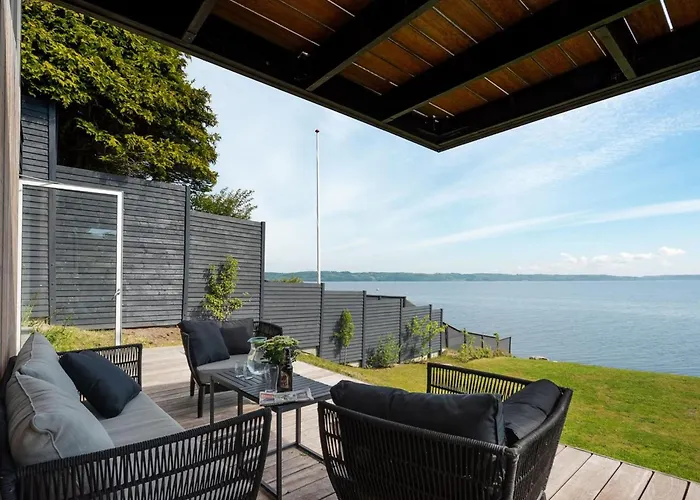 Nyaraló Herewardus - 10m To The Fjord By Interhome *