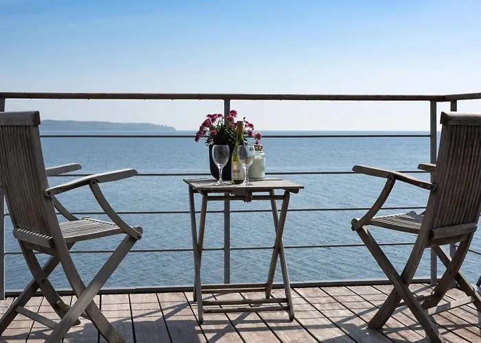 Nyaraló Herewardus - 10m To The Fjord By Interhome